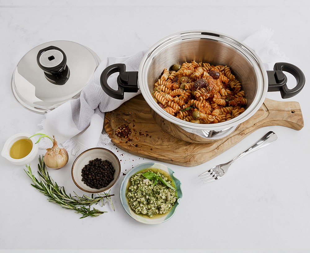 Olla Baja de 4 Qt. con tapa